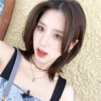 战火中的小狐狸